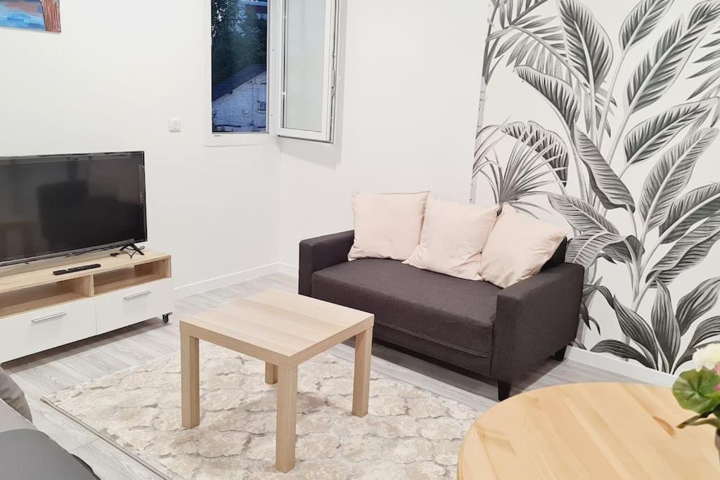 Appartement Tres Lumineux Et Calme. Sevran Exterior photo
